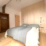 Mitterattweng-florian Und Monika Clodi