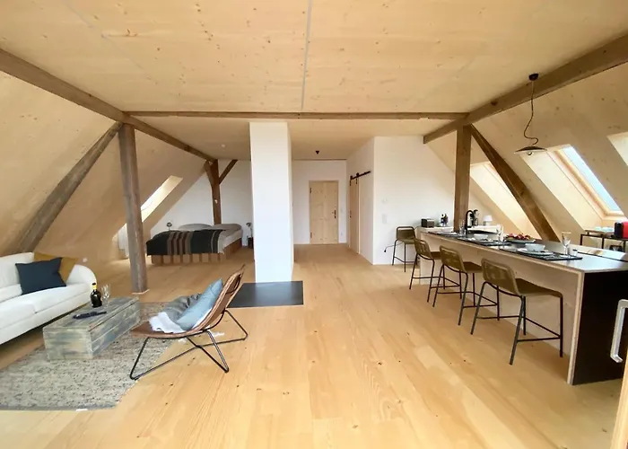 Mitterattweng-florian Und Monika Clodi *